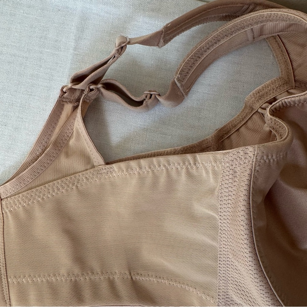 Glamorize 38E Women's Tan Bra No Underwire 0057 - Picture 6 of 16